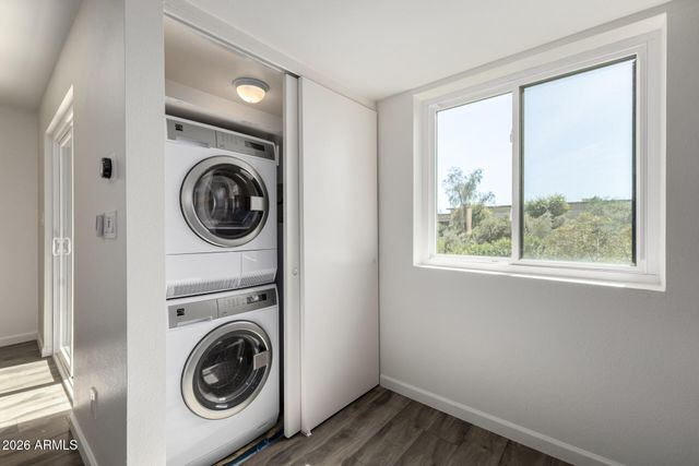 9275 E MISSION Lane 207, Scottsdale, AZ 85258