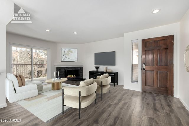 9275 E MISSION Lane 207, Scottsdale, AZ 85258