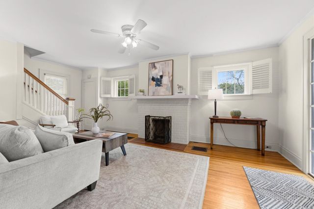 2908 Indianola Avenue, Columbus, OH 43202