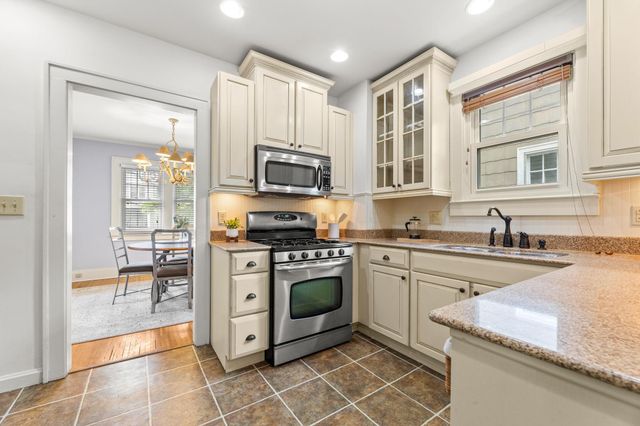 2908 Indianola Avenue, Columbus, OH 43202