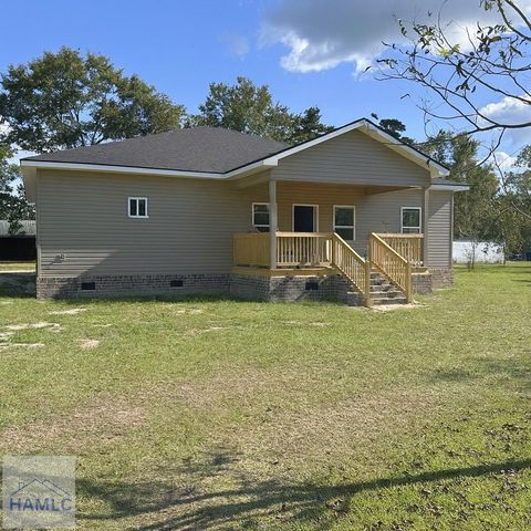 97 Shirley Lane, Glennville, GA 30427