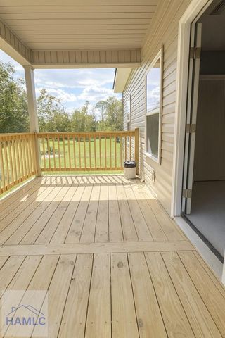 97 Shirley Lane, Glennville, GA 30427