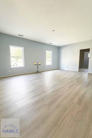 97 Shirley Lane, Glennville, GA 30427