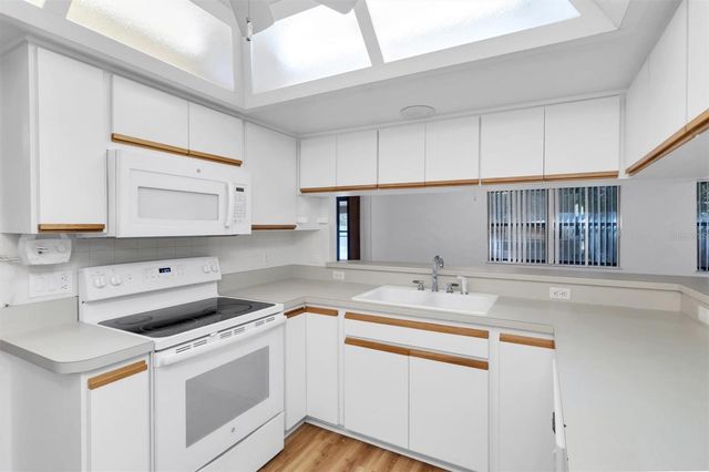 2494 W AXELWOOD DRIVE, Beverly Hills, FL 34465