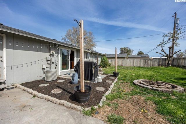 7019 W Bonnie Ave, Kennewick, WA 99336