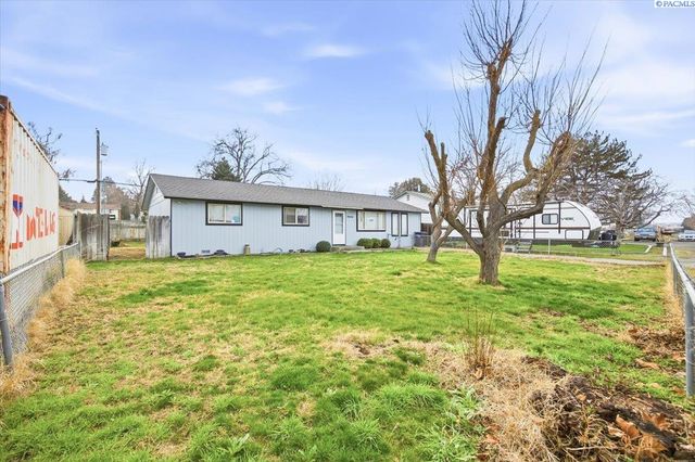 7019 W Bonnie Ave, Kennewick, WA 99336