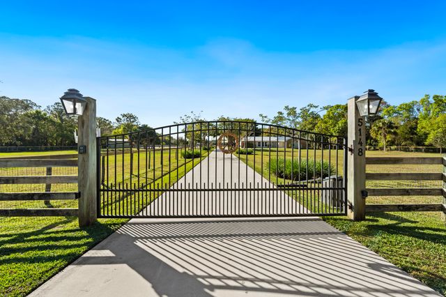 5148 SW Quail Hollow Street, Palm City, FL 34990