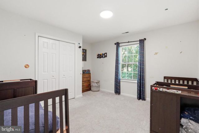48 LANSING CT, Falling Waters, WV 25419