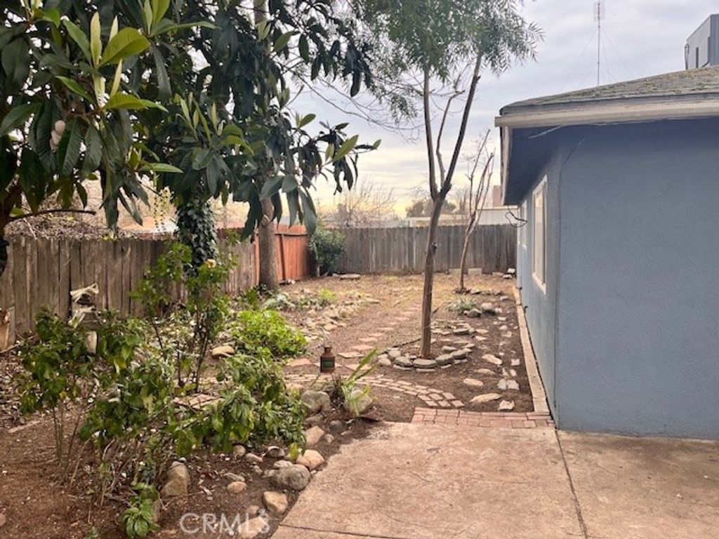 1880 Barnett Way, Merced, CA 95340