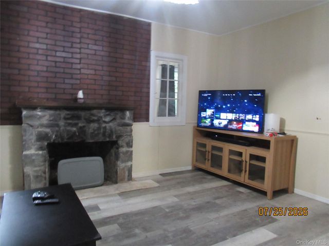 5 Point O Pine 5, Monroe, NY 10950