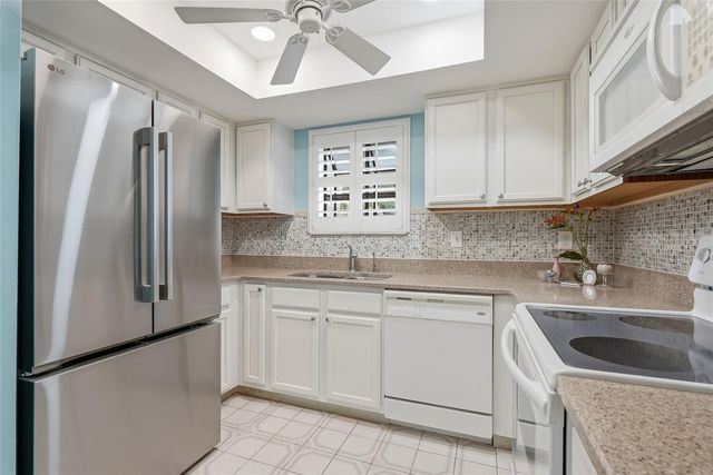 1712 HAMMOCK PINE BOULEVARD 1712, Clearwater, FL 33761