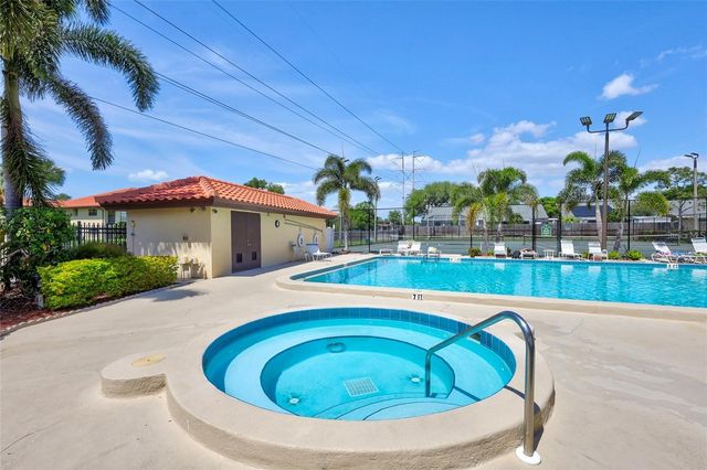 1712 HAMMOCK PINE BOULEVARD 1712, Clearwater, FL 33761