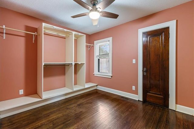8315 Paseo Boulevard, Kansas City, MO 64131