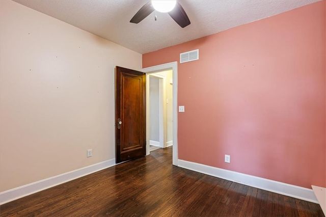 8315 Paseo Boulevard, Kansas City, MO 64131