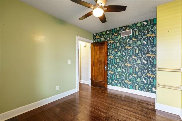 8315 Paseo Boulevard, Kansas City, MO 64131