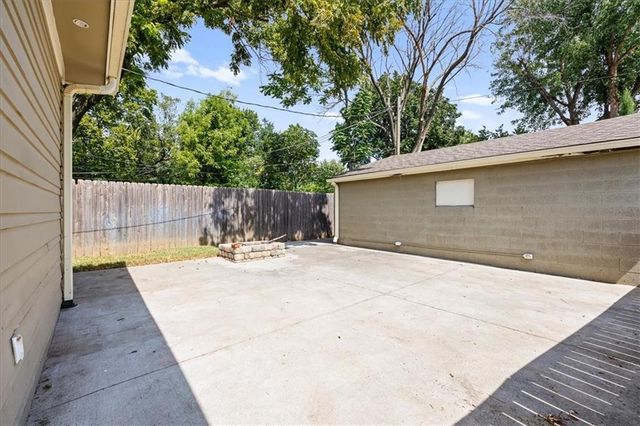 8315 Paseo Boulevard, Kansas City, MO 64131