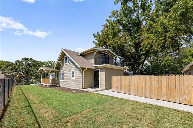 8315 Paseo Boulevard, Kansas City, MO 64131