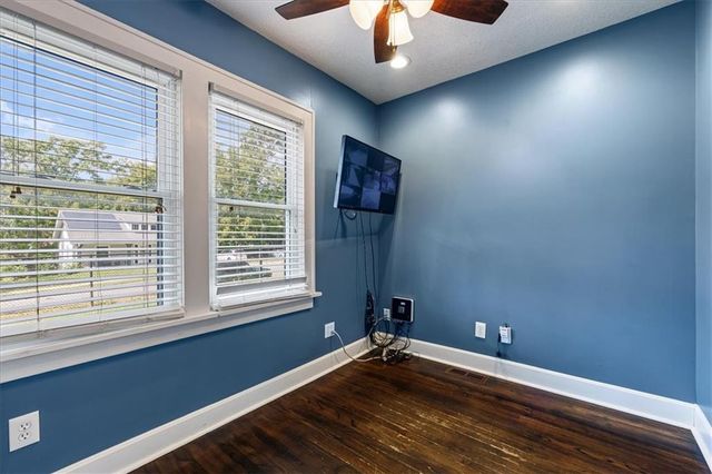 8315 Paseo Boulevard, Kansas City, MO 64131