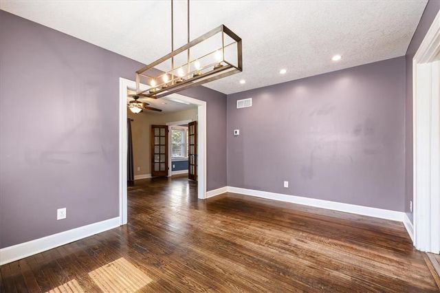 8315 Paseo Boulevard, Kansas City, MO 64131