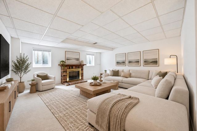 1393 Shire Circle 2, Inverness, IL 60067