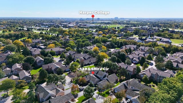 1393 Shire Circle 2, Inverness, IL 60067