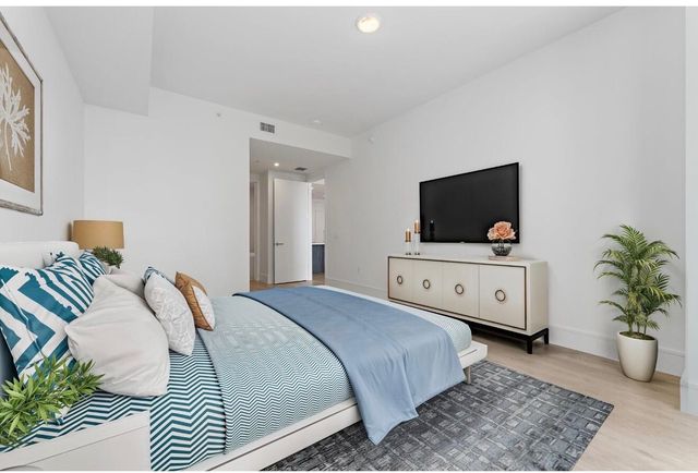 220 Lake Shore Drive 1219, Lake Park, FL 33403