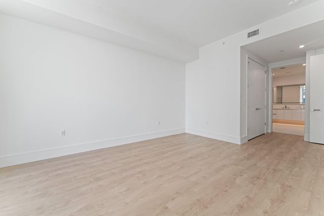 220 Lake Shore Drive 1219, Lake Park, FL 33403