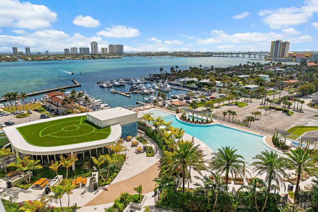 220 Lake Shore Drive 1219, Lake Park, FL 33403