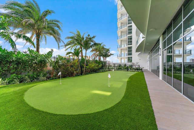 220 Lake Shore Drive 1219, Lake Park, FL 33403