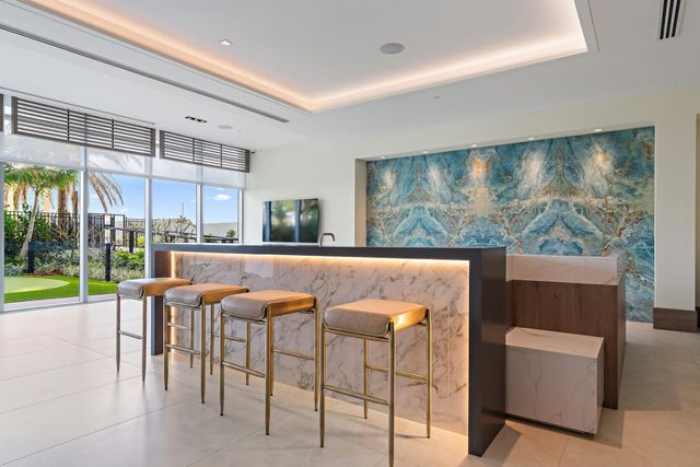 220 Lake Shore Drive 1219, Lake Park, FL 33403