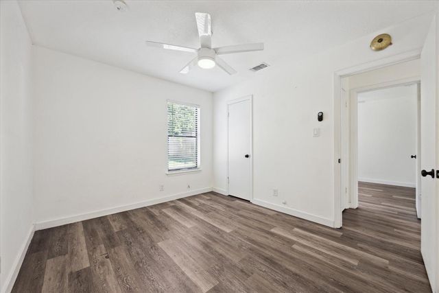 300 Tilbury LN, Austin, TX 78745