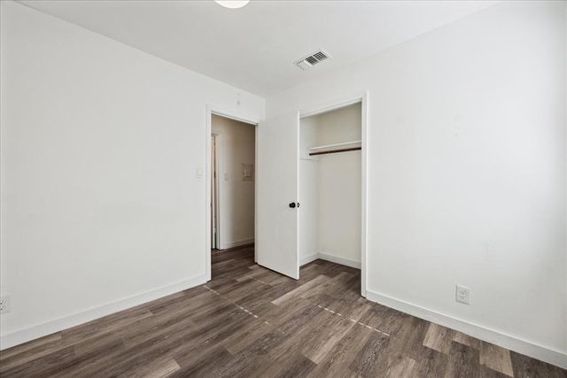 300 Tilbury LN, Austin, TX 78745