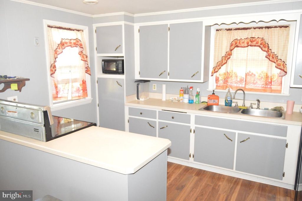 999 HUFFS CHURCH RD, ALBURTIS, PA 18011 — photo 2
