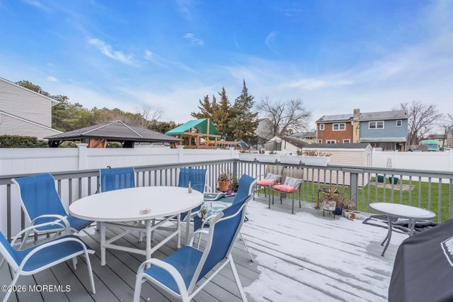 809 Birch Street, Lakehurst, NJ 08733