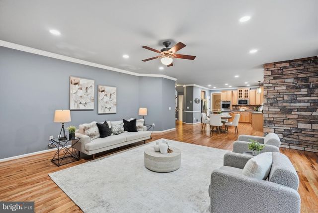 15405 MILTON HALL PL, Manassas, VA 20112