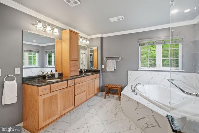 15405 MILTON HALL PL, Manassas, VA 20112