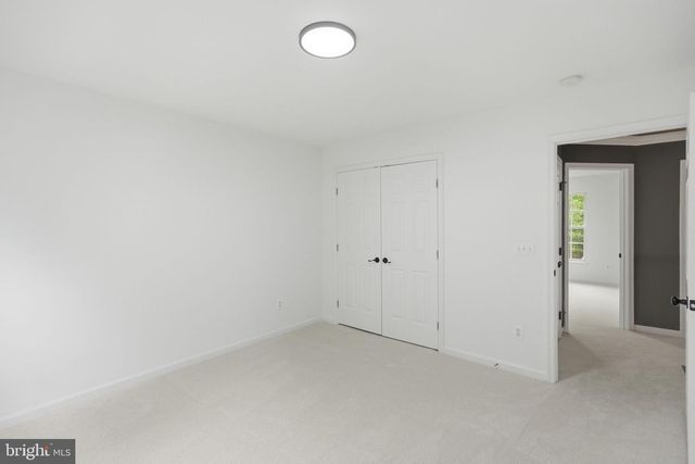 15405 MILTON HALL PL, Manassas, VA 20112