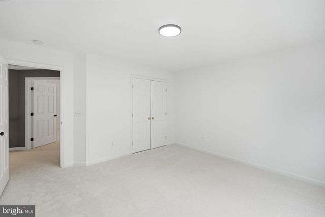 15405 MILTON HALL PL, Manassas, VA 20112