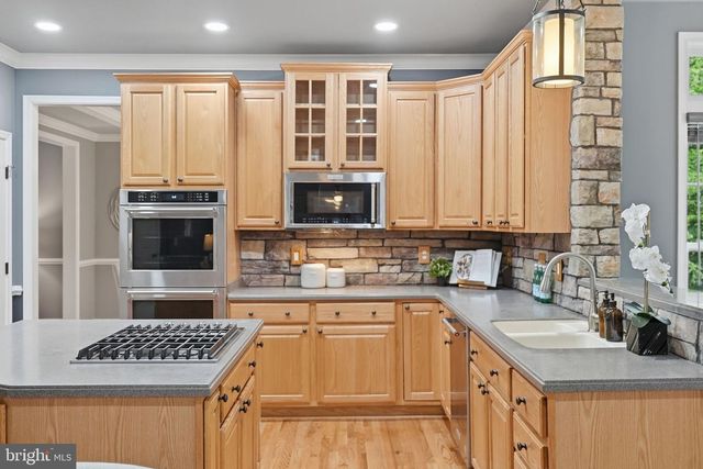 15405 MILTON HALL PL, Manassas, VA 20112