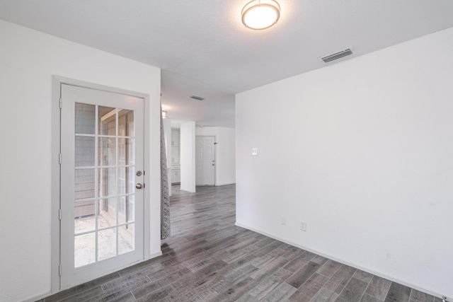 1108 Riverchase Lane 202, Arlington, TX 76011