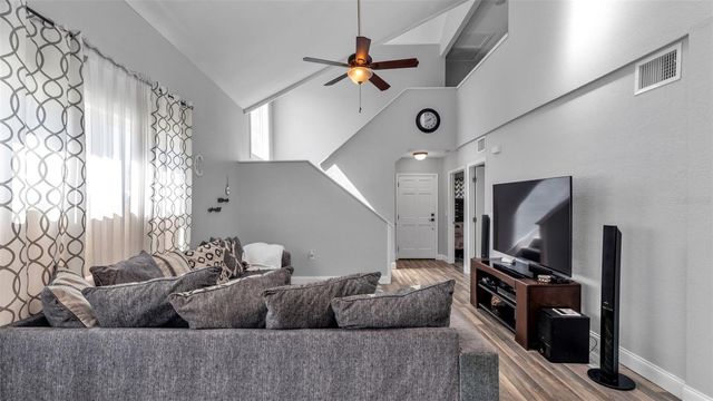 728 W BELMAR STREET, Lakeland, FL 33803