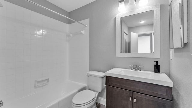 728 W BELMAR STREET, Lakeland, FL 33803