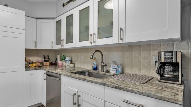 728 W BELMAR STREET, Lakeland, FL 33803