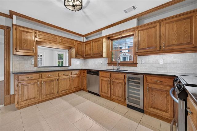 5427 Trentham Drive, Atlanta, GA 30338