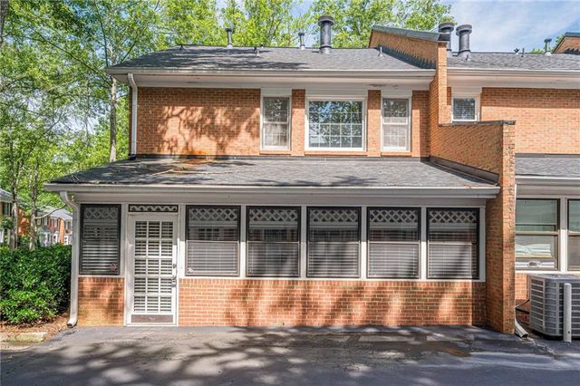 5427 Trentham Drive, Atlanta, GA 30338