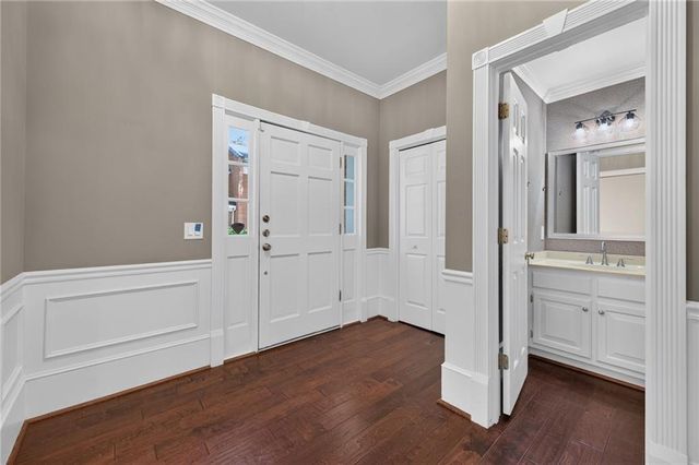 5427 Trentham Drive, Atlanta, GA 30338