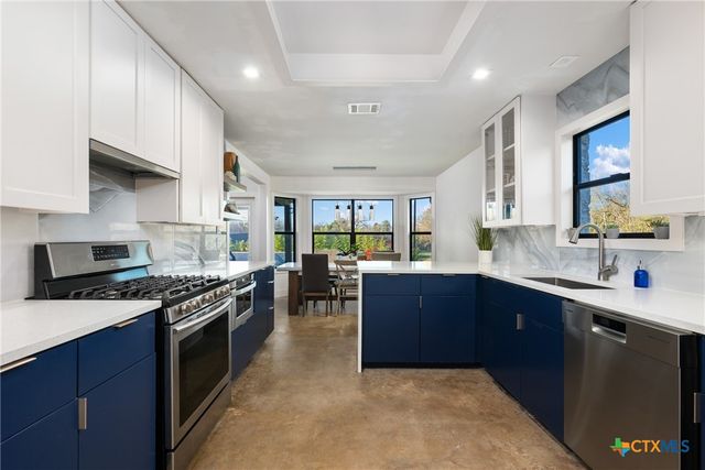 50 S Bear Creek Road, Liberty Hill, TX 78642