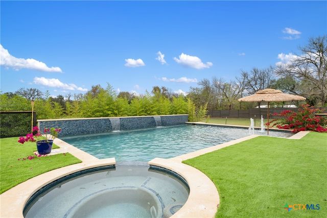 50 S Bear Creek Road, Liberty Hill, TX 78642