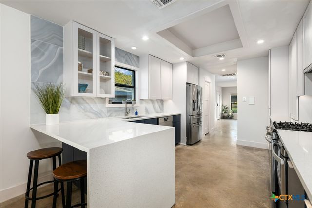 50 S Bear Creek Road, Liberty Hill, TX 78642