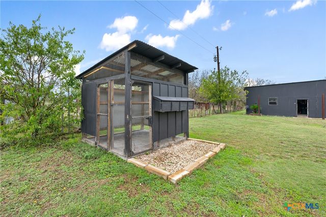 50 S Bear Creek Road, Liberty Hill, TX 78642